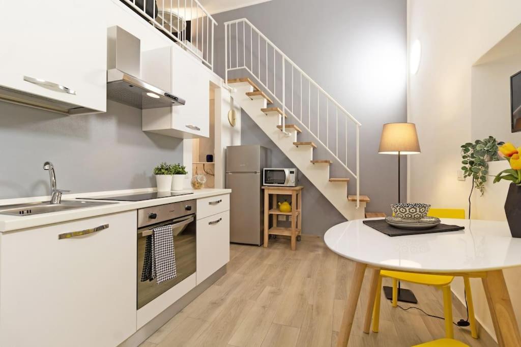 Moscova Moderno E Centrale Bilocale Per Coppie Apartment Milan Bagian luar foto